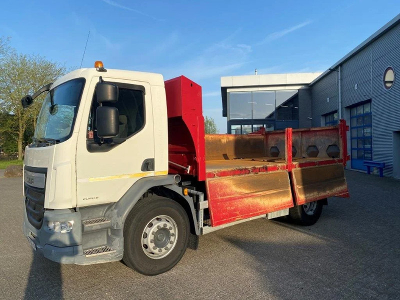 DAF LF310 / MAREL TIPPER / TUV:09-08-2024 / ONLY:145335 KM / MANUAL / EURO-6 / 2016 - Billenőplatós teherautó: 3 kép. DAF LF310 / MAREL TIPPER / TUV:09-08-2024 / ONLY:145335 KM / MANUAL / EURO-6 / 2016 - Billenőplatós teherautó: 3 kép.