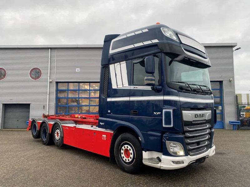 DAF XF106-530 8X2 / AJK HOOKLIFT 25000KG / 9 TON FRONT AXLE / NAVI / ONLY:612482 KM / SSC / AUTOMATIC / EURO-6 / 2019 - Horgos rakodó teherautó: 2 kép. DAF XF106-530 8X2 / AJK HOOKLIFT 25000KG / 9 TON FRONT AXLE / NAVI / ONLY:612482 KM / SSC / AUTOMATIC / EURO-6 / 2019 - Horgos rakodó teherautó: 2 kép.