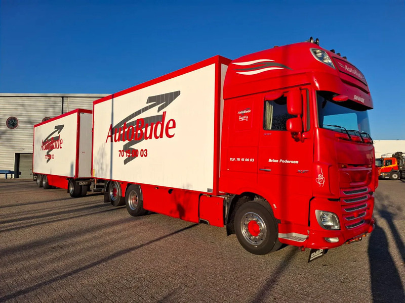 DAF XF106-530 / DEB / COMPLETE COMBI / SIDE DOORS / 2XPLATFORM 2500KG / ONLY:773032 KM / LWDS / LEATHER / EURO-6 / 2017 - Dobozos felépítményű teherautó: 3 kép. DAF XF106-530 / DEB / COMPLETE COMBI / SIDE DOORS / 2XPLATFORM 2500KG / ONLY:773032 KM / LWDS / LEATHER / EURO-6 / 2017 - Dobozos felépítményű teherautó: 3 kép.