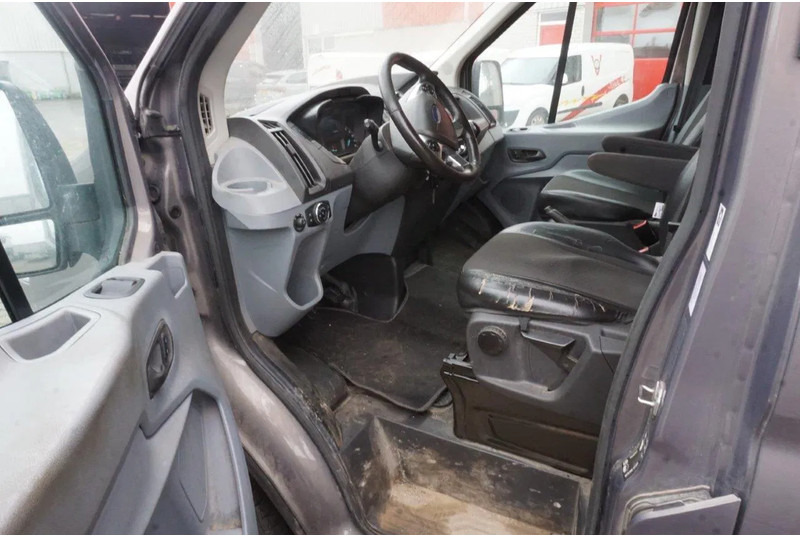 Ford Transit L4 / DOUBLE AIR REAR / ONLY:164649 KM / ENGINE IS LOOSE BUT DONT' START / MANUAL / EURO-6 / 2017 - Furgon: 5 kép. Ford Transit L4 / DOUBLE AIR REAR / ONLY:164649 KM / ENGINE IS LOOSE BUT DONT' START / MANUAL / EURO-6 / 2017 - Furgon: 5 kép.