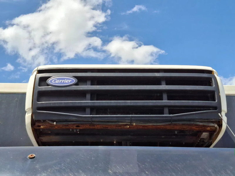 Hőszigetelt teherautó Iveco EuroCargo 120 / COOL TRUCK / CARRIER XARIOS 600 / PLATFORM 2000KG / ONLY:340634 KM / AIRCO / MANUAL / EURO-6 / 2014: 10 kép. Hőszigetelt teherautó Iveco EuroCargo 120 / COOL TRUCK / CARRIER XARIOS 600 / PLATFORM 2000KG / ONLY:340634 KM / AIRCO / MANUAL / EURO-6 / 2014: 10 kép.