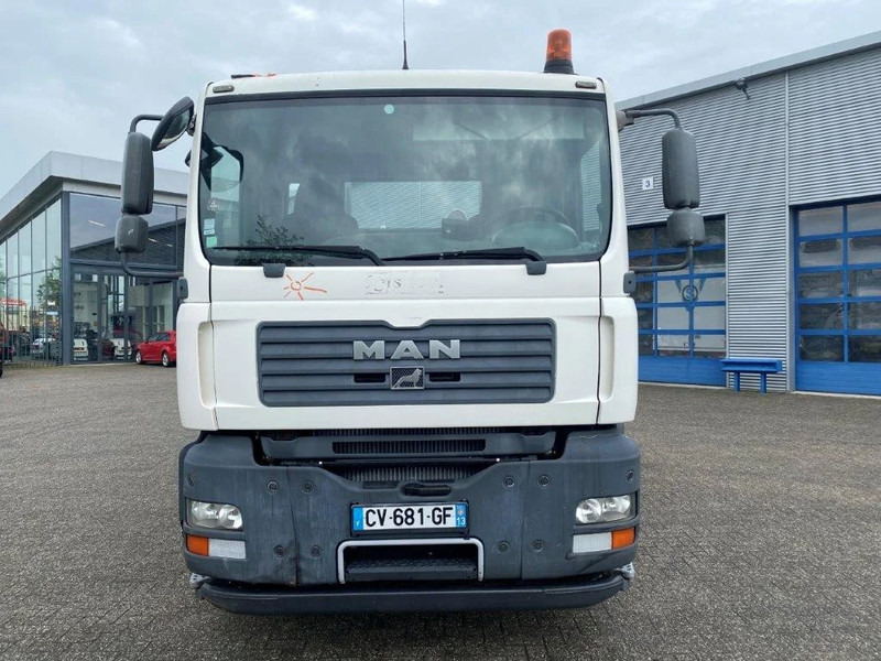 MAN TGA26.320 / SLIDING PLATEAU / WINCH / LIFT AXLE / MACHINE CARRIER / MANUAL / EURO-4 / 2007 lízing MAN TGA26.320 / SLIDING PLATEAU / WINCH / LIFT AXLE / MACHINE CARRIER / MANUAL / EURO-4 / 2007: 14 kép.