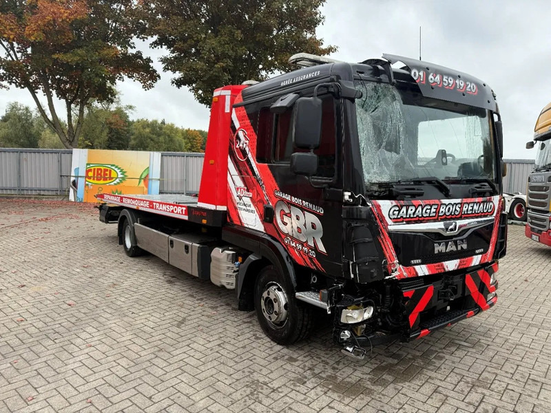 MAN TGL 12.250 / ENGINE RUNNING / ONLY:276364 KM / TOW-TRUCK / CLEPEL / WINCH / REMOTE / 6PERSONS / AUTOMATIC / EURO-6 / 2018 - Vontató: 3 kép. MAN TGL 12.250 / ENGINE RUNNING / ONLY:276364 KM / TOW-TRUCK / CLEPEL / WINCH / REMOTE / 6PERSONS / AUTOMATIC / EURO-6 / 2018 - Vontató: 3 kép.