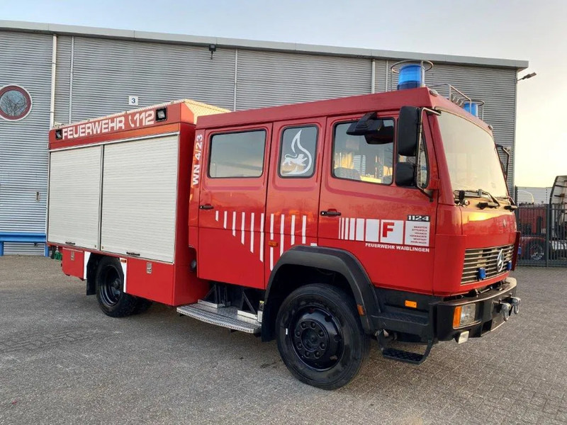 Mercedes-Benz 1124 AF / 4X4 / GERMAN TRUCK / WATERTANK 2400 LITER+POMP / GOOD CONDITION / ONLY:25235 KM / MARGE / MANUAL / 1996 - Tűzoltóautó: 2 kép. Mercedes-Benz 1124 AF / 4X4 / GERMAN TRUCK / WATERTANK 2400 LITER+POMP / GOOD CONDITION / ONLY:25235 KM / MARGE / MANUAL / 1996 - Tűzoltóautó: 2 kép.