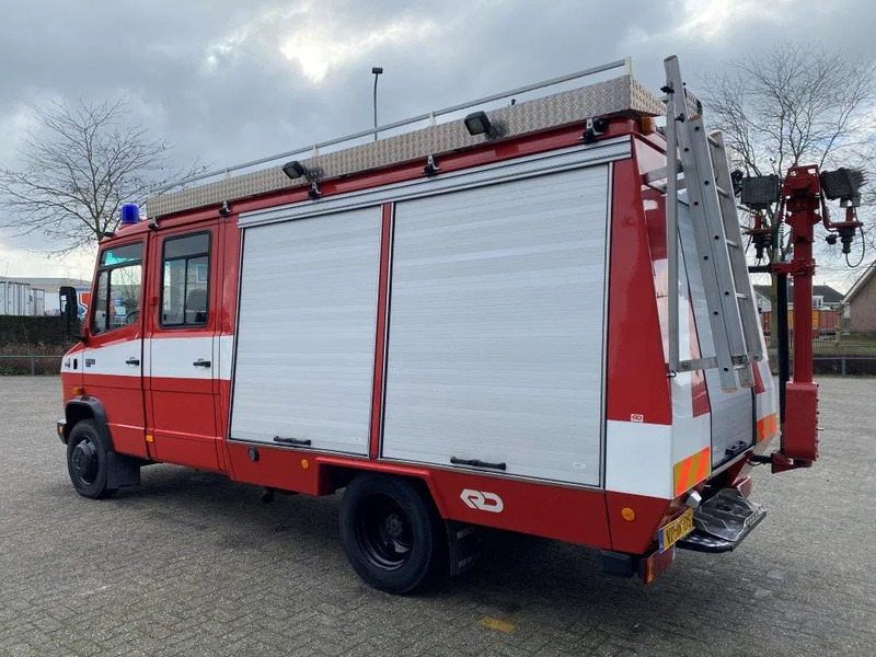 Mercedes-Benz 811D / NL VAN / DOUBLE CREWCAB / DOUBLE AIR REAR / TOP CONDITION / ONLY:16261 KM / MARGE!! / TUV:01-12-2025 / AUTOMATIC / 1992 - Tűzoltóautó: 2 kép. Mercedes-Benz 811D / NL VAN / DOUBLE CREWCAB / DOUBLE AIR REAR / TOP CONDITION / ONLY:16261 KM / MARGE!! / TUV:01-12-2025 / AUTOMATIC / 1992 - Tűzoltóautó: 2 kép.