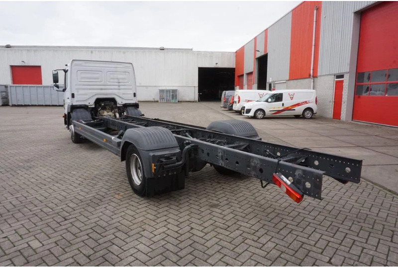 Mercedes-Benz ATEGO 1221 / ENGINE RUNNING / ONLY:253095 KM / AUTOMATIC / EURO-6 / 2017 - Alvaz teherautó: 3 kép. Mercedes-Benz ATEGO 1221 / ENGINE RUNNING / ONLY:253095 KM / AUTOMATIC / EURO-6 / 2017 - Alvaz teherautó: 3 kép.