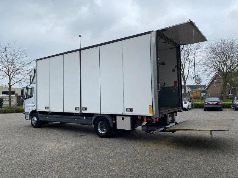 Mercedes-Benz ATEGO 1624 / AUTOMATIC / CLOSED BOX / SIDE DOORS / AIRCO / LWDS / FCW / EURO-6 / 2016 - Dobozos felépítményű teherautó: 3 kép. Mercedes-Benz ATEGO 1624 / AUTOMATIC / CLOSED BOX / SIDE DOORS / AIRCO / LWDS / FCW / EURO-6 / 2016 - Dobozos felépítményű teherautó: 3 kép.