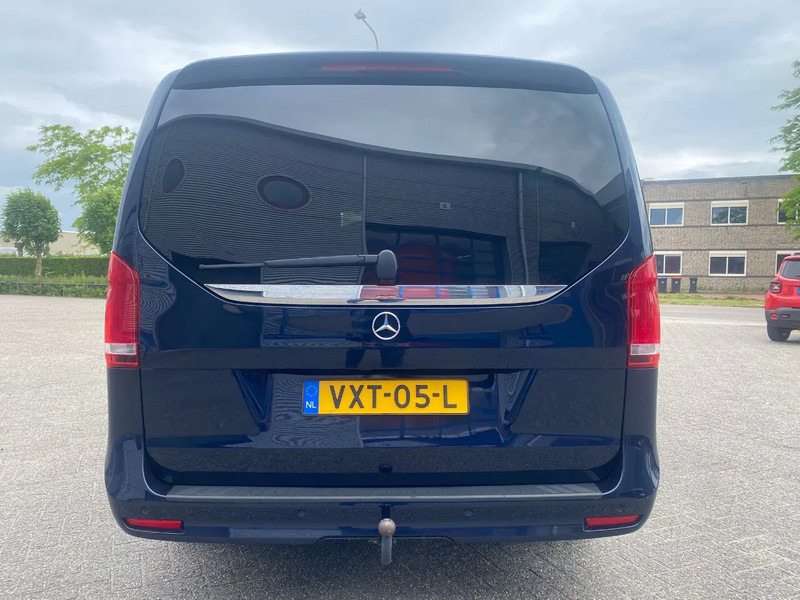 Mercedes-Benz V-Klasse 250 / XXL / AMG / FULL OPTION / LEATHER / PARK+SEATHEAT / BURMESTER / TUV:04-05-2026 / 360 CAMERA / 2023 - Autó: 4 kép. Mercedes-Benz V-Klasse 250 / XXL / AMG / FULL OPTION / LEATHER / PARK+SEATHEAT / BURMESTER / TUV:04-05-2026 / 360 CAMERA / 2023 - Autó: 4 kép.