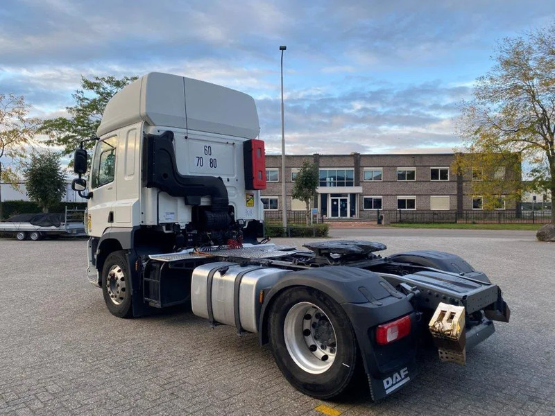DAF CF450 / ADR / INTARDER / LWDS / ONLY:423325 KM / PARKCOOL / AUTOMATIC / EURO-6 / 2018 - Nyergesvontató: 3 kép. DAF CF450 / ADR / INTARDER / LWDS / ONLY:423325 KM / PARKCOOL / AUTOMATIC / EURO-6 / 2018 - Nyergesvontató: 3 kép.