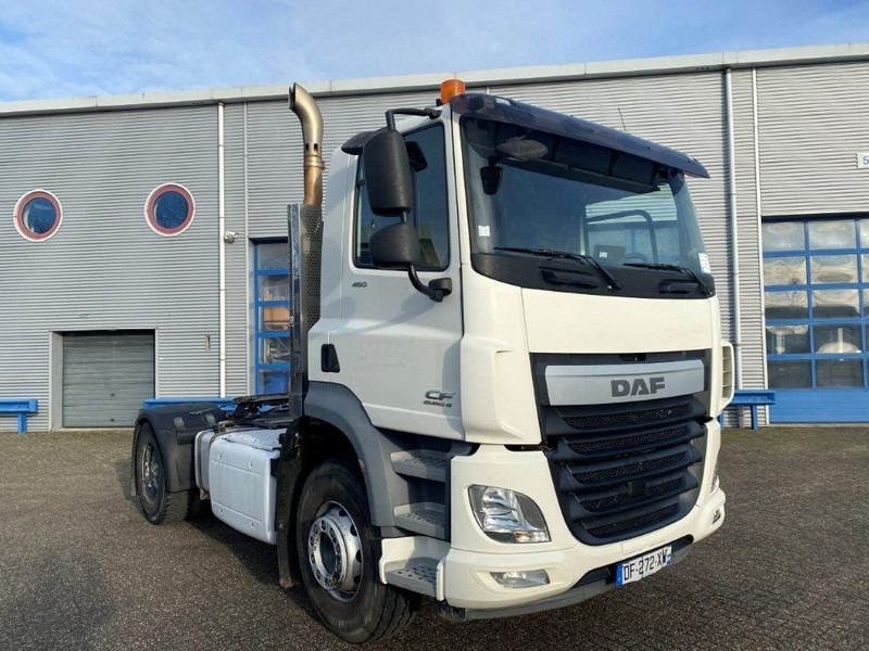 DAF CF460 / HYDRAULICS / BIG AXLE / DEB / MANUAL / EURO-6 / 2014 - Nyergesvontató: 2 kép. DAF CF460 / HYDRAULICS / BIG AXLE / DEB / MANUAL / EURO-6 / 2014 - Nyergesvontató: 2 kép.