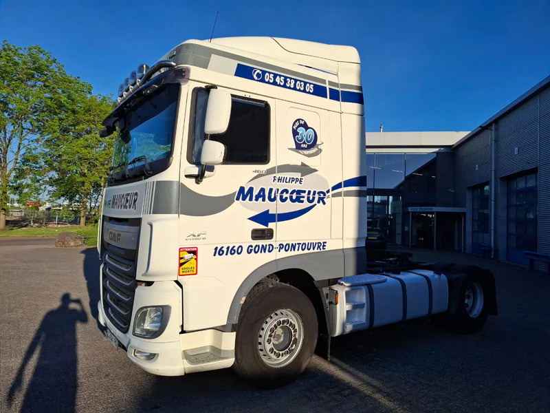 DAF XF106-460 / INTARDER / DEB / MANUAL / AIRCO / CLEAN TRUCK / EURO-6 / 2014 - Nyergesvontató: 1 kép. DAF XF106-460 / INTARDER / DEB / MANUAL / AIRCO / CLEAN TRUCK / EURO-6 / 2014 - Nyergesvontató: 1 kép.