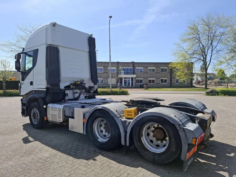 Iveco Stralis 440 / HYDRAULICS / BOOGIE / FRIDGE / 2XBED / 620664 KM / AIRCO / AUTOMATIC / EURO-6 / 2015 - Nyergesvontató: 3 kép. Iveco Stralis 440 / HYDRAULICS / BOOGIE / FRIDGE / 2XBED / 620664 KM / AIRCO / AUTOMATIC / EURO-6 / 2015 - Nyergesvontató: 3 kép.
