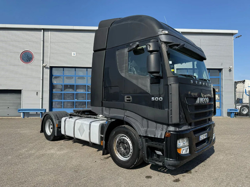 Iveco Stralis 500 / INTARDER / PARKCOOL / FRIDGE / 2XBED / AIRCO / SMART TACHO / AUTOMATIC / EURO-4 / 2008 - Nyergesvontató: 2 kép. Iveco Stralis 500 / INTARDER / PARKCOOL / FRIDGE / 2XBED / AIRCO / SMART TACHO / AUTOMATIC / EURO-4 / 2008 - Nyergesvontató: 2 kép.