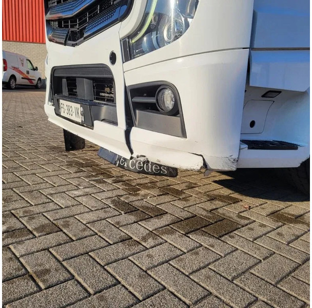 Mercedes-Benz ACTROS 1863 / ENGINE RUNNING / RETARDER / PARK-COOL /HYDRAULICS / ONLY: 268593KM / GIGA-SPACE / MIRRORCAM / AUTOMATIC / EURO-6 / lízing Mercedes-Benz ACTROS 1863 / ENGINE RUNNING / RETARDER / PARK-COOL /HYDRAULICS / ONLY: 268593KM / GIGA-SPACE / MIRRORCAM / AUTOMATIC / EURO-6 /: 17 kép. Mercedes-Benz ACTROS 1863 / ENGINE RUNNING / RETARDER / PARK-COOL /HYDRAULICS / ONLY: 268593KM / GIGA-SPACE / MIRRORCAM / AUTOMATIC / EURO-6 / lízing Mercedes-Benz ACTROS 1863 / ENGINE RUNNING / RETARDER / PARK-COOL /HYDRAULICS / ONLY: 268593KM / GIGA-SPACE / MIRRORCAM / AUTOMATIC / EURO-6 /: 17 kép.