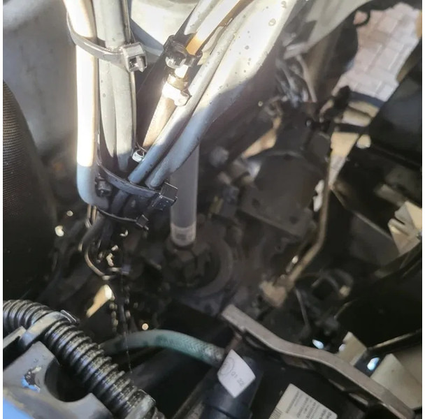 Mercedes-Benz ACTROS 1863 / ENGINE RUNNING / RETARDER / PARK-COOL /HYDRAULICS / ONLY: 268593KM / GIGA-SPACE / MIRRORCAM / AUTOMATIC / EURO-6 / lízing Mercedes-Benz ACTROS 1863 / ENGINE RUNNING / RETARDER / PARK-COOL /HYDRAULICS / ONLY: 268593KM / GIGA-SPACE / MIRRORCAM / AUTOMATIC / EURO-6 /: 15 kép. Mercedes-Benz ACTROS 1863 / ENGINE RUNNING / RETARDER / PARK-COOL /HYDRAULICS / ONLY: 268593KM / GIGA-SPACE / MIRRORCAM / AUTOMATIC / EURO-6 / lízing Mercedes-Benz ACTROS 1863 / ENGINE RUNNING / RETARDER / PARK-COOL /HYDRAULICS / ONLY: 268593KM / GIGA-SPACE / MIRRORCAM / AUTOMATIC / EURO-6 /: 15 kép.