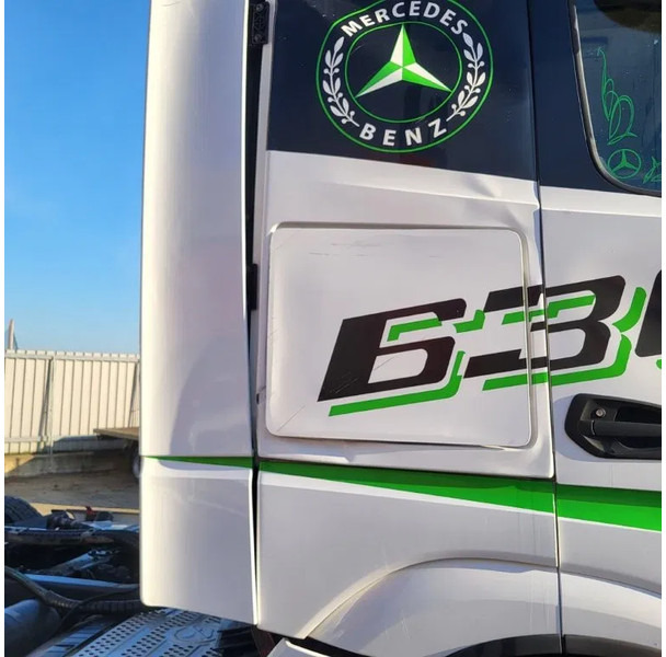 Mercedes-Benz ACTROS 1863 / ENGINE RUNNING / RETARDER / PARK-COOL /HYDRAULICS / ONLY: 268593KM / GIGA-SPACE / MIRRORCAM / AUTOMATIC / EURO-6 / lízing Mercedes-Benz ACTROS 1863 / ENGINE RUNNING / RETARDER / PARK-COOL /HYDRAULICS / ONLY: 268593KM / GIGA-SPACE / MIRRORCAM / AUTOMATIC / EURO-6 /: 9 kép. Mercedes-Benz ACTROS 1863 / ENGINE RUNNING / RETARDER / PARK-COOL /HYDRAULICS / ONLY: 268593KM / GIGA-SPACE / MIRRORCAM / AUTOMATIC / EURO-6 / lízing Mercedes-Benz ACTROS 1863 / ENGINE RUNNING / RETARDER / PARK-COOL /HYDRAULICS / ONLY: 268593KM / GIGA-SPACE / MIRRORCAM / AUTOMATIC / EURO-6 /: 9 kép.