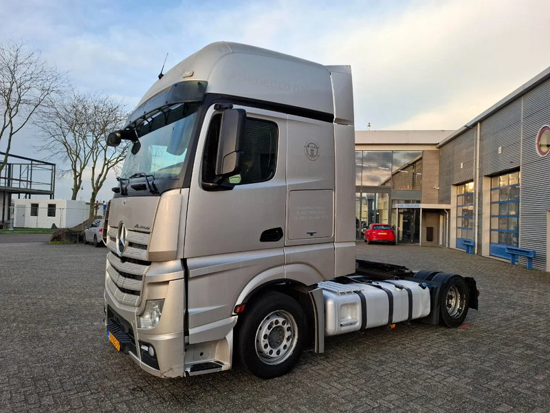 Mercedes-Benz Actros 1842 / NL TRUCK / MEGA / TUV:12-02-2026 / GIGASPACE / ONLY:526303 KM / SMART TACHO / AUTOMATIC / EURO-6 / 2012 - Nyergesvontató: 1 kép. Mercedes-Benz Actros 1842 / NL TRUCK / MEGA / TUV:12-02-2026 / GIGASPACE / ONLY:526303 KM / SMART TACHO / AUTOMATIC / EURO-6 / 2012 - Nyergesvontató: 1 kép.