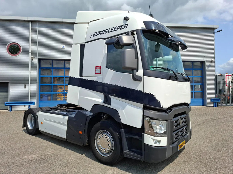 Renault T460 COMFORT / TUV:21-02-2026 / ONLY:614906 KM / DOUBLE TANK / CLEAN NL TRUCK / FRIDGE / SIDESKIRTS / AUTOMATIC / EURO-6 / 2019 - Nyergesvontató: 2 kép. Renault T460 COMFORT / TUV:21-02-2026 / ONLY:614906 KM / DOUBLE TANK / CLEAN NL TRUCK / FRIDGE / SIDESKIRTS / AUTOMATIC / EURO-6 / 2019 - Nyergesvontató: 2 kép.