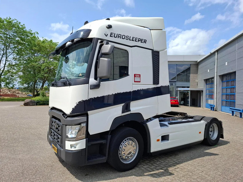Renault T460 COMFORT / TUV:21-02-2026 / ONLY:614906 KM / DOUBLE TANK / CLEAN NL TRUCK / FRIDGE / SIDESKIRTS / AUTOMATIC / EURO-6 / 2019 - Nyergesvontató: 1 kép. Renault T460 COMFORT / TUV:21-02-2026 / ONLY:614906 KM / DOUBLE TANK / CLEAN NL TRUCK / FRIDGE / SIDESKIRTS / AUTOMATIC / EURO-6 / 2019 - Nyergesvontató: 1 kép.
