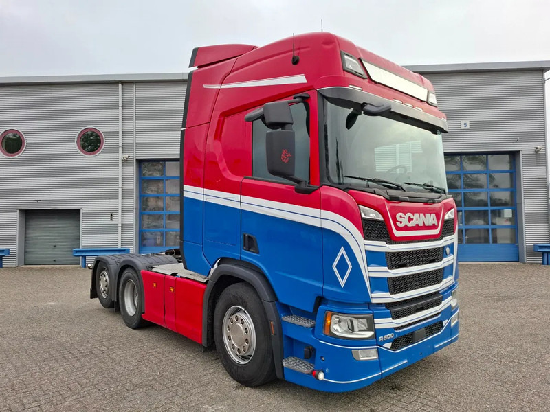 Scania NGS R500 / 6X2 / FULL-AIR / NAVI / LWDS / 768193 KM / AUTOMATIC / EURO-6 / 2018 - Nyergesvontató: 2 kép. Scania NGS R500 / 6X2 / FULL-AIR / NAVI / LWDS / 768193 KM / AUTOMATIC / EURO-6 / 2018 - Nyergesvontató: 2 kép.