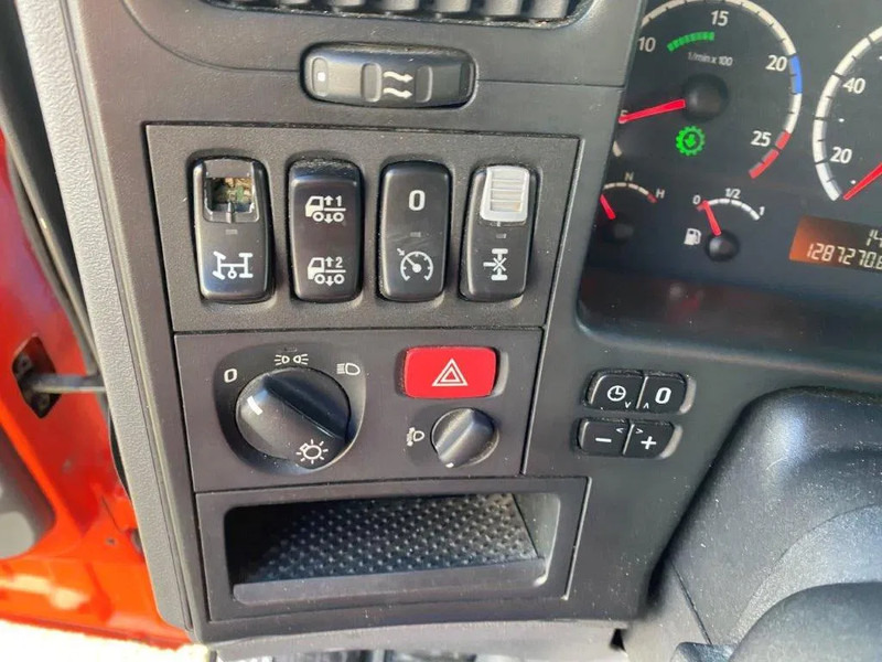 Nyergesvontató Scania R420 / HYDRAULICS / ALCOA / AIRCO / GOOD CONDITION / MANUAL / EURO-4 / 2007: 15 kép.