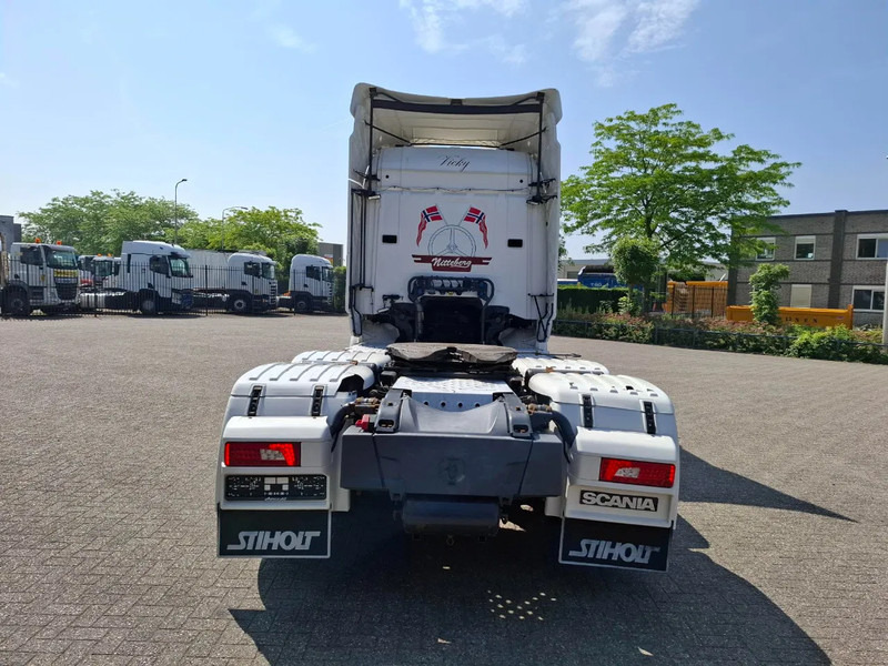 Scania R490 / BOOGIE / ONLY:638592 KM / ALCOA / LEATHER / XENON / SIDESKIRTS / AUTOMATIC / EURO-6 / 2015 - Nyergesvontató: 4 kép. Scania R490 / BOOGIE / ONLY:638592 KM / ALCOA / LEATHER / XENON / SIDESKIRTS / AUTOMATIC / EURO-6 / 2015 - Nyergesvontató: 4 kép.