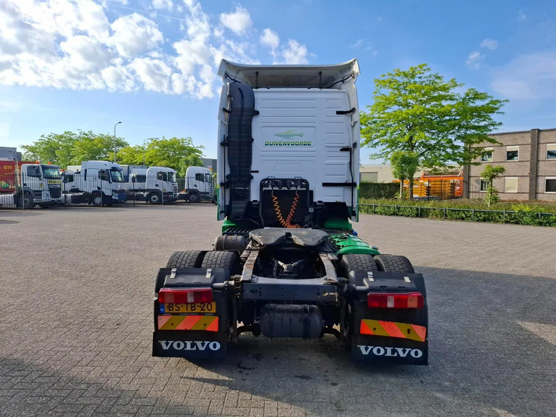 Volvo FH13-440 / NL TRUCK / AIRCO / WEBASTO PARKHEAT / AUTOMATIC / EURO-5 / 2007 - Nyergesvontató: 4 kép. Volvo FH13-440 / NL TRUCK / AIRCO / WEBASTO PARKHEAT / AUTOMATIC / EURO-5 / 2007 - Nyergesvontató: 4 kép.