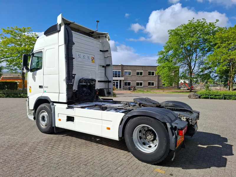 Volvo FH13-540 / HYDRAULICS / VEB+ / TUV:01-04-2026 / FRIDGE / AIRCO / SIDESKIRTS / AUTOMATIC / EURO-5 / 2012 - Nyergesvontató: 3 kép. Volvo FH13-540 / HYDRAULICS / VEB+ / TUV:01-04-2026 / FRIDGE / AIRCO / SIDESKIRTS / AUTOMATIC / EURO-5 / 2012 - Nyergesvontató: 3 kép.