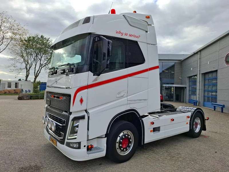 Volvo FH4-460 / CLEAN NL TRUCK / VEB+ / ADR / ACC / LWDS / DAS / DOUBLE TANK / LEATHER / FRIDGE / ALCOA / EURO-6 / 2016 - Nyergesvontató: 1 kép. Volvo FH4-460 / CLEAN NL TRUCK / VEB+ / ADR / ACC / LWDS / DAS / DOUBLE TANK / LEATHER / FRIDGE / ALCOA / EURO-6 / 2016 - Nyergesvontató: 1 kép.