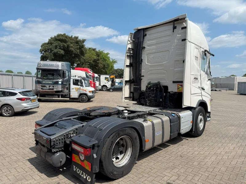 Volvo FH4-460 / XL / ENGINE RUNNING / VEB+ / DOUBLE TANK / ACC / LWDS / AUTOMATIC / EURO-6 / 2019 - Nyergesvontató: 5 kép. Volvo FH4-460 / XL / ENGINE RUNNING / VEB+ / DOUBLE TANK / ACC / LWDS / AUTOMATIC / EURO-6 / 2019 - Nyergesvontató: 5 kép.
