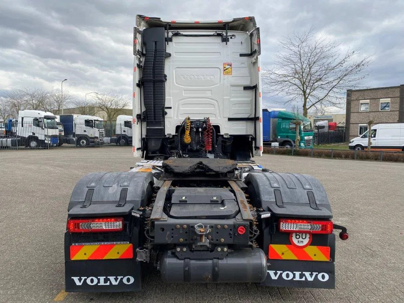 Volvo FH4-500 / VEB+ / HYDRAULICS / LWDS / I-PARCOOL / FRIDGE / AUTOMATIC / EURO-6 / 2018 - Nyergesvontató: 4 kép. Volvo FH4-500 / VEB+ / HYDRAULICS / LWDS / I-PARCOOL / FRIDGE / AUTOMATIC / EURO-6 / 2018 - Nyergesvontató: 4 kép.
