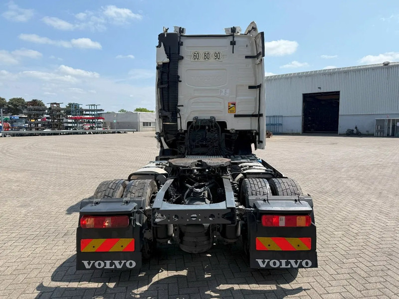 Volvo FH5-500 / ENGINE RUNNING / TURBO COMPOUND / ONLY:434243 KM / VEB+ / PARKCOOL / DOUBLE TANK / EURO-6 / 2021 - Nyergesvontató: 4 kép. Volvo FH5-500 / ENGINE RUNNING / TURBO COMPOUND / ONLY:434243 KM / VEB+ / PARKCOOL / DOUBLE TANK / EURO-6 / 2021 - Nyergesvontató: 4 kép.