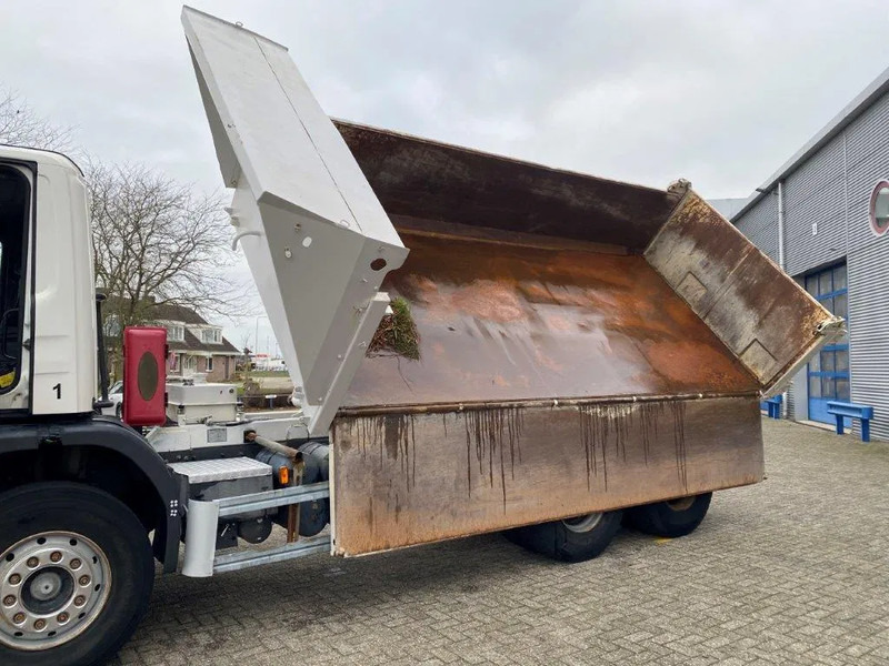 Scania 124-400 / 6X4 / RETARDER / BIG AXLE / FULL STEEL / 2SIDE TIPPER / OLD TACHO / AIRCO / MANUAL / EURO-2 / 2000 - Billenőplatós teherautó: 4 kép. Scania 124-400 / 6X4 / RETARDER / BIG AXLE / FULL STEEL / 2SIDE TIPPER / OLD TACHO / AIRCO / MANUAL / EURO-2 / 2000 - Billenőplatós teherautó: 4 kép.