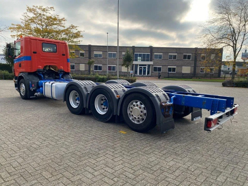 Scania G400 / 8X4 / 9TON FRONT AXLE / PTO / LIFT+LENKACHSE / ALCOA'S / AIRCO / MANUAL / EURO-5 / 2011 - Alvaz teherautó: 3 kép. Scania G400 / 8X4 / 9TON FRONT AXLE / PTO / LIFT+LENKACHSE / ALCOA'S / AIRCO / MANUAL / EURO-5 / 2011 - Alvaz teherautó: 3 kép.