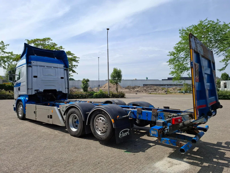 Scania R580 V8 / RETARDER / LIFT+LENKACHSE / FULL-AIR / PLATFORM 2000 KG / NAVI / LEATHER / AIRCO / AUTOMATIC / EURO-6 / 2014 - Alvaz teherautó: 3 kép. Scania R580 V8 / RETARDER / LIFT+LENKACHSE / FULL-AIR / PLATFORM 2000 KG / NAVI / LEATHER / AIRCO / AUTOMATIC / EURO-6 / 2014 - Alvaz teherautó: 3 kép.