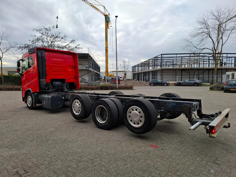Volvo FH16-750 / VEB+ / ONLY:349761 KM / 9TON FRONT AXLE / INLINER / TECHNICAL 60TON / FULL-AIR / AUTOMATIC / EURO-6 / 2016 - Alvaz teherautó: 3 kép. Volvo FH16-750 / VEB+ / ONLY:349761 KM / 9TON FRONT AXLE / INLINER / TECHNICAL 60TON / FULL-AIR / AUTOMATIC / EURO-6 / 2016 - Alvaz teherautó: 3 kép.
