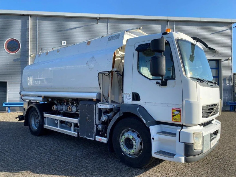 Volvo FL7-290 / 5 COMPARTIMENTS / 13000 LITER TOTAL / PUMP / AUTOMATIC / EURO-5 / 2009 - Tartályos teherautó: 2 kép. Volvo FL7-290 / 5 COMPARTIMENTS / 13000 LITER TOTAL / PUMP / AUTOMATIC / EURO-5 / 2009 - Tartályos teherautó: 2 kép.