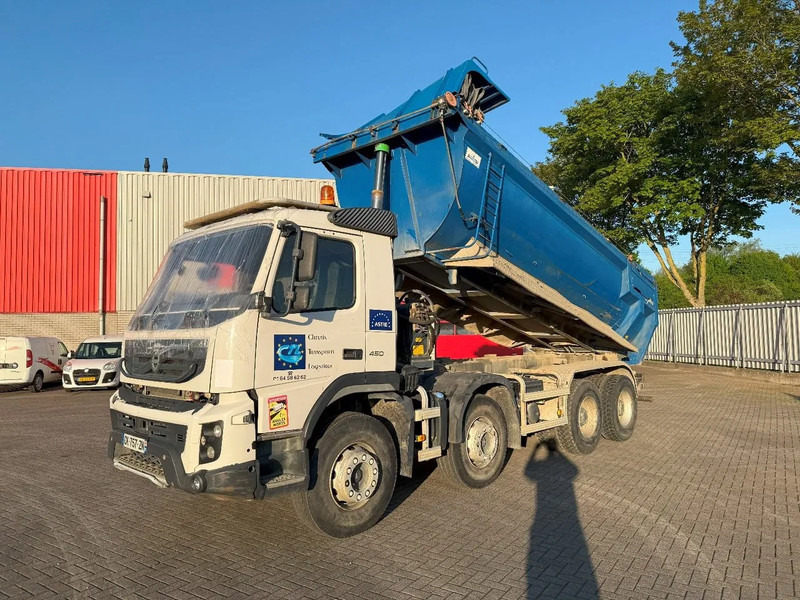 Volvo FM11-450 / ENGINE RUNNING / 8X4 / BIG AXLE / FULL-STEEL / PALFINGER BR32T / ONLY:189396KM / AUTOMATIC / EURO-5 / 2012 - Billenőplatós teherautó: 1 kép. Volvo FM11-450 / ENGINE RUNNING / 8X4 / BIG AXLE / FULL-STEEL / PALFINGER BR32T / ONLY:189396KM / AUTOMATIC / EURO-5 / 2012 - Billenőplatós teherautó: 1 kép.