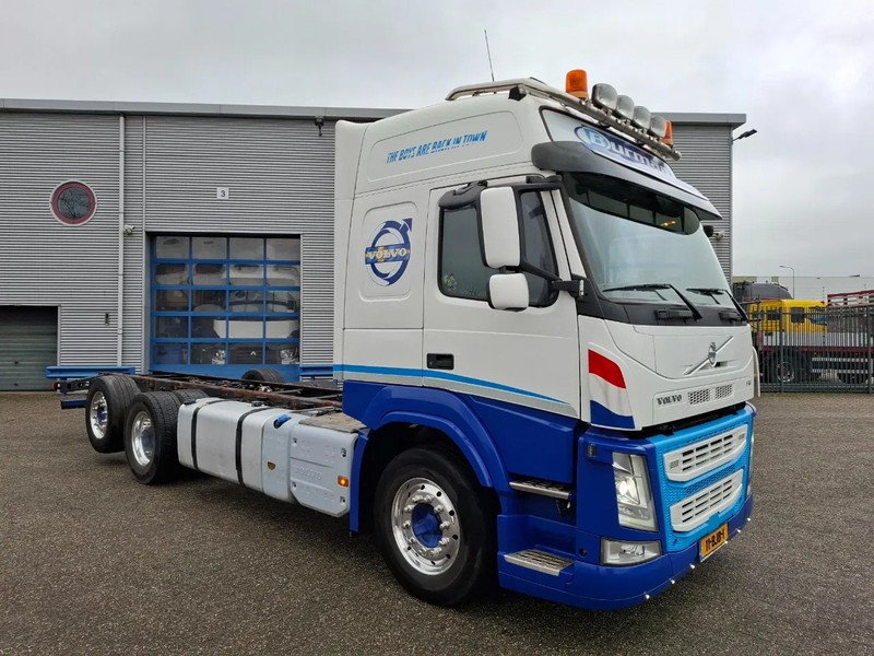 Volvo FM11-460 / NL TRUCK / LIFT+LENKACHSE / ONLY:355342 KM / DYNAMIC STEERING / LWDS / NAVI / ALCOA / TUV:07-01-2026 / INLINER / EURO - Alvaz teherautó: 3 kép. Volvo FM11-460 / NL TRUCK / LIFT+LENKACHSE / ONLY:355342 KM / DYNAMIC STEERING / LWDS / NAVI / ALCOA / TUV:07-01-2026 / INLINER / EURO - Alvaz teherautó: 3 kép.