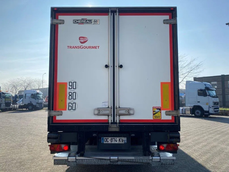 Volvo FM4-420 / COMPLETE COOL+FREEZE COMBI / CHEREAU / THROUGH-LOADING SYSTEM / 2XPLATFORM DHOLLANDIA / FREEZING LOCK / AUTOMATIC / EU - Hűtős teherautó: 4 kép. Volvo FM4-420 / COMPLETE COOL+FREEZE COMBI / CHEREAU / THROUGH-LOADING SYSTEM / 2XPLATFORM DHOLLANDIA / FREEZING LOCK / AUTOMATIC / EU - Hűtős teherautó: 4 kép.