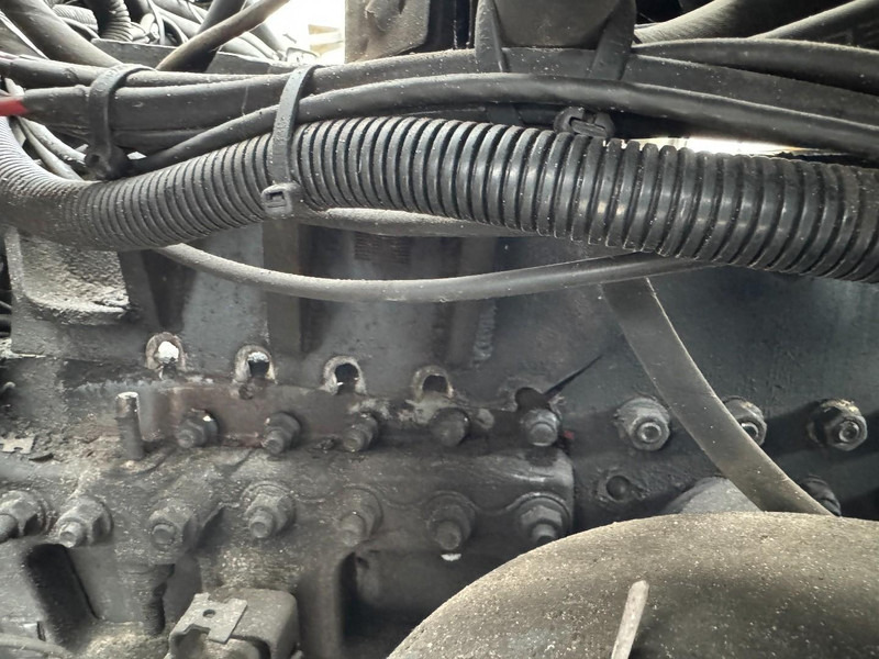 DAF CF410 FAQ HMF 2620, Unfall - Damaged. - Darus autó: 5 kép. DAF CF410 FAQ HMF 2620, Unfall - Damaged. - Darus autó: 5 kép.