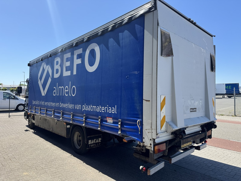 Iveco Eurocargo 100E17 - Ponyvás teherautó: 5 kép. Iveco Eurocargo 100E17 - Ponyvás teherautó: 5 kép.