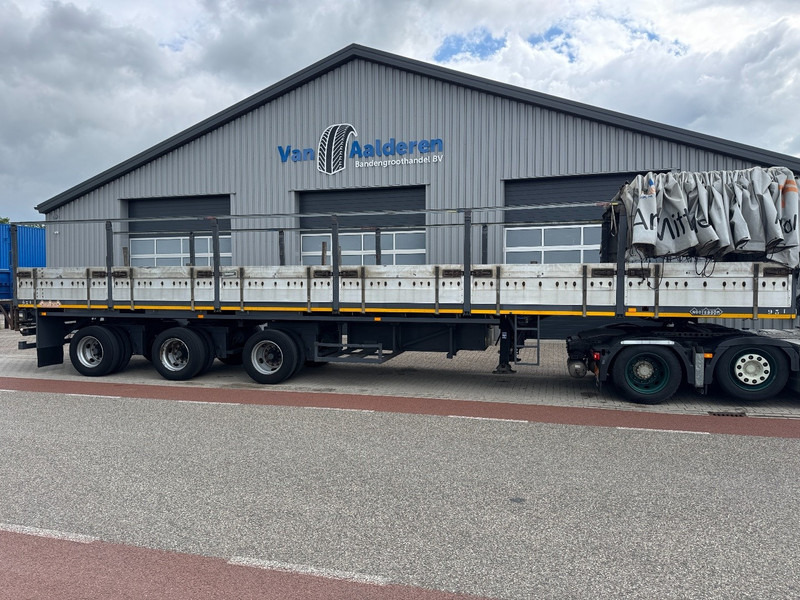 Nooteboom OVB-45-VV Steel, Long-, Lang-, UPS - Ponyvás félpótkocsi: 2 kép. Nooteboom OVB-45-VV Steel, Long-, Lang-, UPS - Ponyvás félpótkocsi: 2 kép.