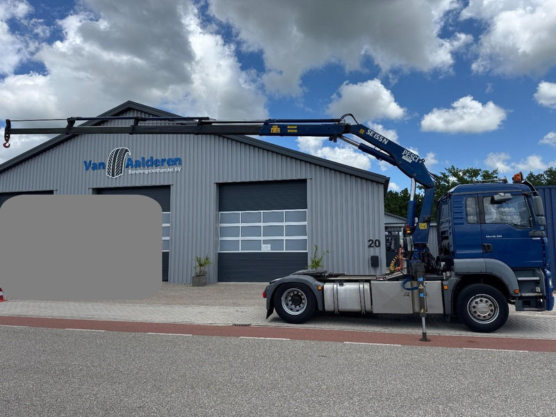 MAN TGA 18.310, Crane Pesci SE155N/4, Manual Kran, Grua, Grue, Kraan - Nyergesvontató: 2 kép. MAN TGA 18.310, Crane Pesci SE155N/4, Manual Kran, Grua, Grue, Kraan - Nyergesvontató: 2 kép.