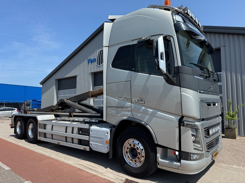 Volvo FH16 750 6x2, VDL 21 Ton Haak - Horgos rakodó teherautó: 1 kép. Volvo FH16 750 6x2, VDL 21 Ton Haak - Horgos rakodó teherautó: 1 kép.
