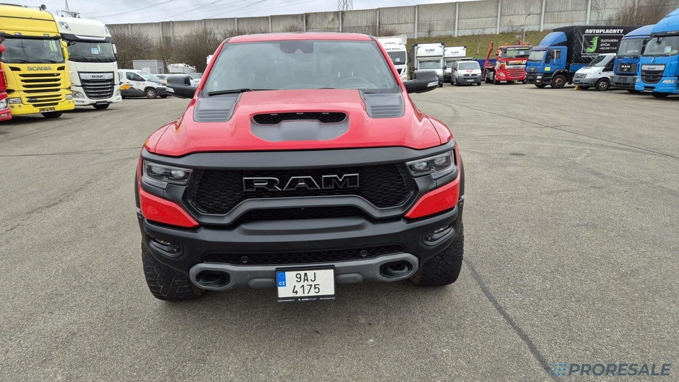 DODGE RAM 1500 TRX 6.2 HEMI V8 Supercharged 523kW - Pickup: 2 kép. DODGE RAM 1500 TRX 6.2 HEMI V8 Supercharged 523kW - Pickup: 2 kép.