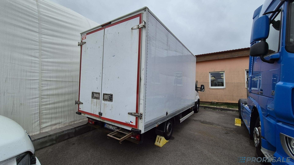 IVECO DAILY 35S16 skříň - 8 palet - Dobozos kisteherautó: 4 kép. IVECO DAILY 35S16 skříň - 8 palet - Dobozos kisteherautó: 4 kép.
