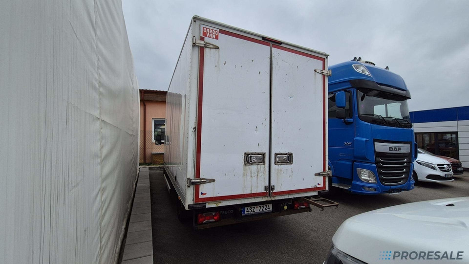 IVECO DAILY 35S16 skříň - 8 palet - Dobozos kisteherautó: 3 kép. IVECO DAILY 35S16 skříň - 8 palet - Dobozos kisteherautó: 3 kép.