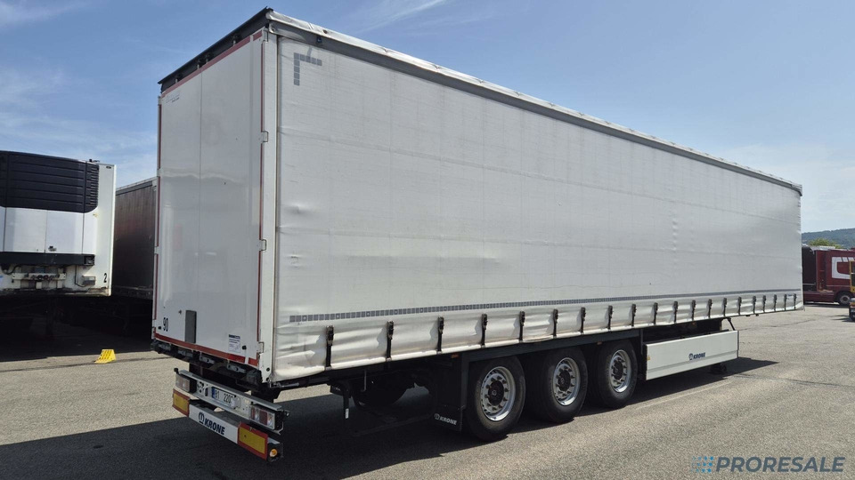 KRONE SD PROFI LINER + paletový koš + 2 x zvedací náprava - Ponyvás félpótkocsi: 3 kép. KRONE SD PROFI LINER + paletový koš + 2 x zvedací náprava - Ponyvás félpótkocsi: 3 kép.