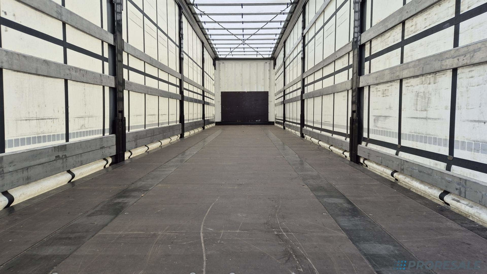 KRONE SD PROFI LINER + paletový koš 32 palet + 2 x zvedací náprava - Ponyvás félpótkocsi: 4 kép. KRONE SD PROFI LINER + paletový koš 32 palet + 2 x zvedací náprava - Ponyvás félpótkocsi: 4 kép.